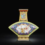 ZSEDP Jingdezhen Antique Enamel Vase Fan Shaped Vases Flowers and Birds Pattern Ancient Porcelain - Image 6