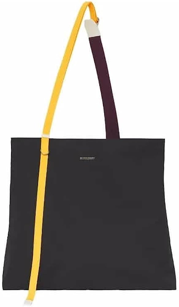 251024163641143_1 BURBERRY Black Technical Astra Messenger Bag - Image 1
