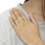 Original Classics 14K Two-Toned Yellow Gold 1-1/8 Cttw Round, Baguette & Princess Cut Diamond Wrapped Ribbon Channel Set Engagement or Fashion Ring (H-I Color, SI2-I1 Clarity) - Image 7
